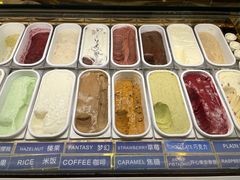 -MADO冰淇淋咖啡馆(淘金店)