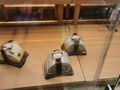 -顶东面包花园·生日蛋糕(太平店)