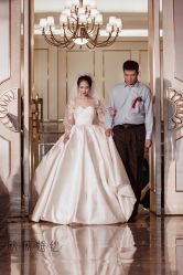 -欣薇婚纱(新源乐汇城店)