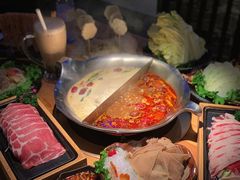 -湊湊火锅·茶憩(杭州湖滨银泰in77店)