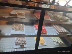 -好伦哥(温都水城店)