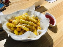 松露芝士风味薯条-ROIIN用心(杭州首店)