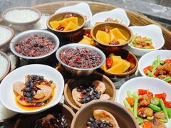 -吉布鲁 牛排海鲜自助(岳塘步步高广场店)