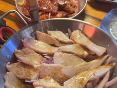 -叽叽扎扎烤肉场(生态城万达店)