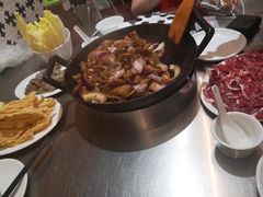 -胡须佬鸡煲四季火锅店(石厦西村直营店)