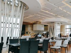 -湖景知味西餐厅•自助餐• 轻食(南京金茂威斯汀大酒店)
