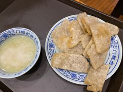 老北京炸灌肠-门框胡同百年卤煮(新街口店)