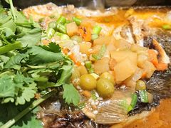 湄公鱼-茅炒屋龙虾·烧烤·湘菜(新河路店)