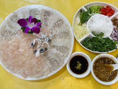 -官塘陈记鱼生·潮汕砂锅粥·牛肉火锅(潮枫路总店)