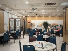 -红色湘菜馆(春风店)