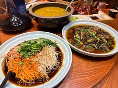 滇味凉米线-老滇山寨•云南特色菜•地方菜•民族风情歌舞表演(金碧店)