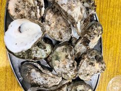 -蚝哥花姐湛江烤生蚝(美丽湾市场店)