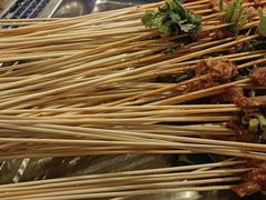 -钢管厂五区小郡肝串串香(蜀都万达店)