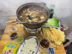 -威邵鸡煲(西华路总店)