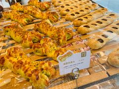 菠菜肉骨头-奈雪的茶(中粮祥云小镇店)