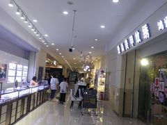 -鸿通城购物中心