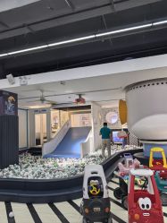 -Land Mark蓝马乐园(华联武夷购物中心店)