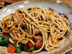 辣椒鸡丁拌面-醉牛腩·面小馆