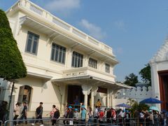 -皇家田广场(อนุสาวรีย์ทหารอาสา)