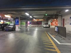 -悠方地下停车场