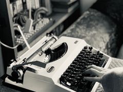 -邊城書店