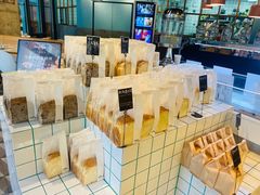 -Dough&Joe团憩(瑞虹天地月亮湾店)