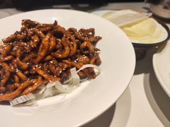 -皇城根·鲁菜济南菜·吊炉烤鸭·炒鸡鱼头(济南旗舰店)