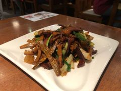 -黑鸡小馆(金源店)