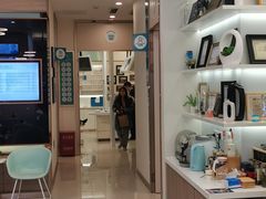 -维乐口腔(美维云门诊陆家嘴店)