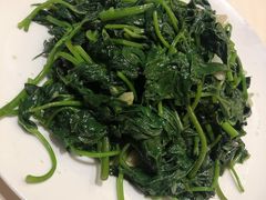 蒜蓉炒番薯叶-沙龙酒家