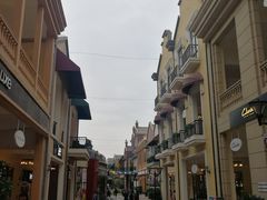 -王府井奥莱临潼小镇(临潼店)