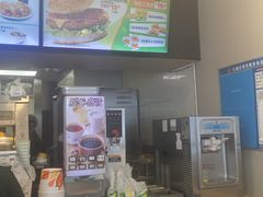 -德克士(宝龙天地店)