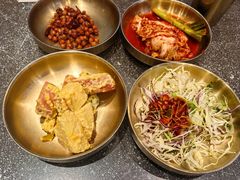 -草家酱蟹炭火烤肉店(珲春南路二店)