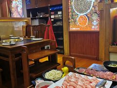 -沸炉重庆老火锅(军事博物馆店)