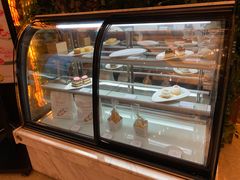 面包甜点陈列柜-丹枫白露酒店·Q Cafe餐厅