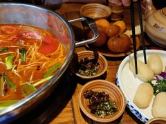 -快活林酸汤鱼鲜品火锅店(甲秀楼店)