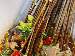 -怂嘴冷锅串串&乐山烧烤(中赢康康谷店)