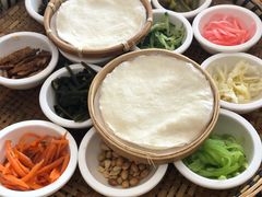 -包整·丝娃娃(一览甲秀楼风景店)