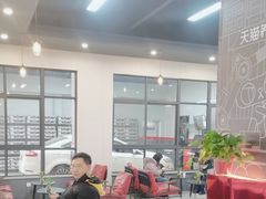 -哈贝卡汽车服务连锁(高新二路店)