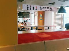大堂-麦当劳(王顶堤店)
