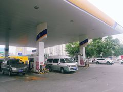 -中国能源朝平加油站