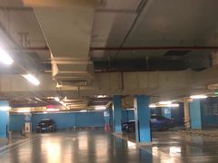 -上海来福士广场-停车场