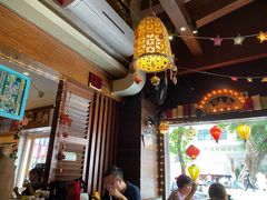 -大头虾越式风味餐厅(光明广场店)
