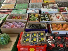 -上海龙吴水胜海发市场