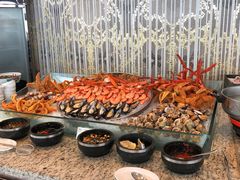 -怡豪大饭店·银顶旋转餐厅
