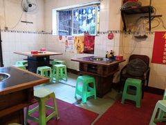大堂-鸿顺老铁锅美蛙鱼府(解放碑店)
