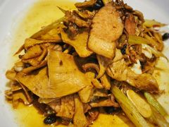 青城山腊肉炒黄庆笋-峨嵋酒家总店(车公庄店)