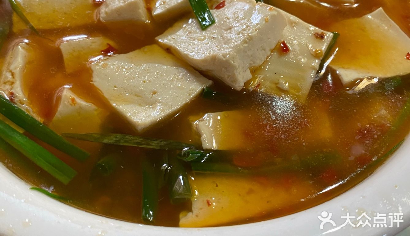 景区的饭店 对口味期待不高 实际上 吃吃还可以的
