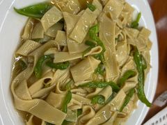 -东北四季饺子王(华山路店)