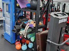 -坚果健身24小时工作室(定西路店)